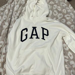 White GAP Hoodie!😝 Size: S-L